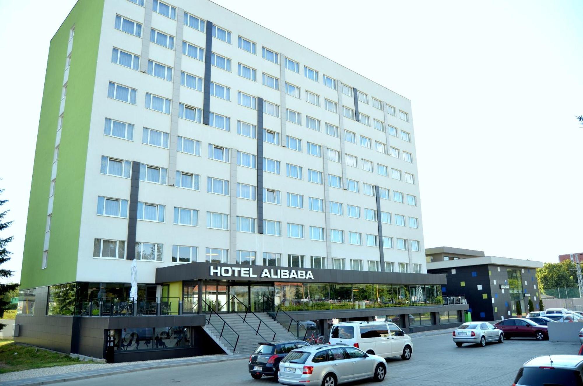 Hotel Ali Baba Humenné Exterior photo